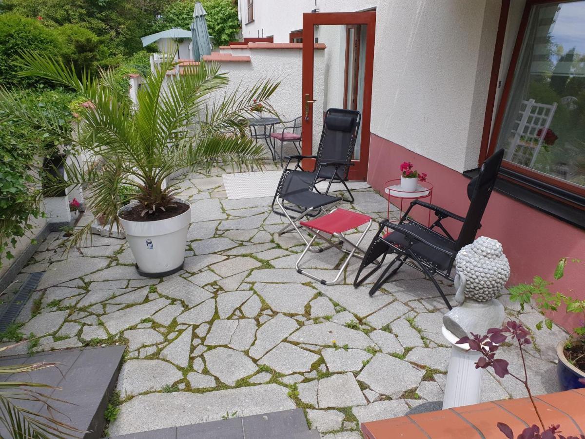 Laegenhet Thujan, Solrosen I Simrishamn-Oesterlen Exterior photo